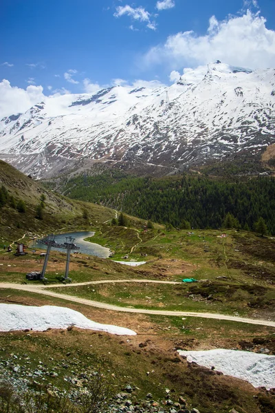 Lac de montagne près du Cervin — Photo