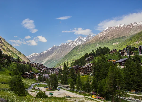 Nézd át a Zermatt település — Stock Fotó