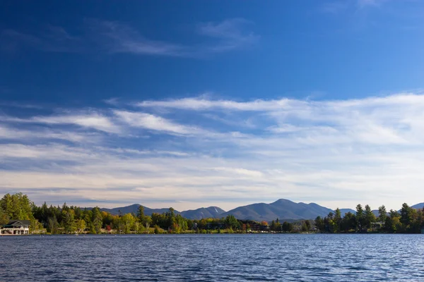 Mirror lake in Lake Placid, New York. — Stock Photo, Image