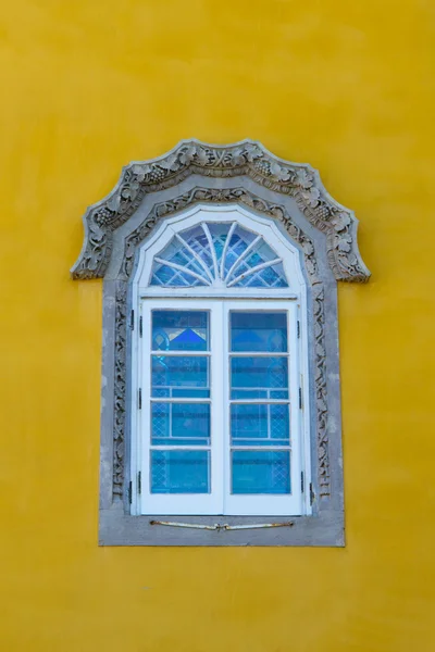 Okna pałacu Pena w mieście Sintra Zdjęcia Stockowe bez tantiem
