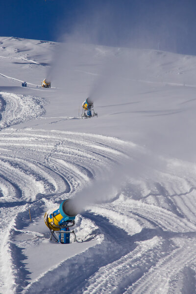 snow cannon