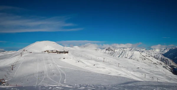 Periodo invernale nelle Alpi — Foto Stock