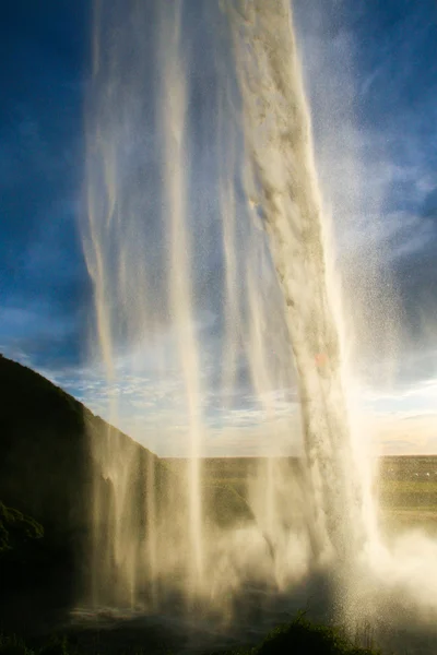 İzlanda 'da Seljalandsfoss şelalesi — Stok fotoğraf