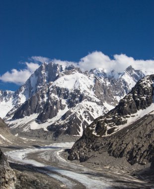 Hó- és gleccser közeli Chamonix csúcsok