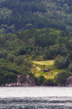 Norveç'te Dağları ile peyzaj