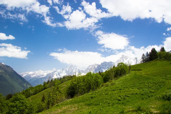 Tal in den französischen Alpen — Stockfoto