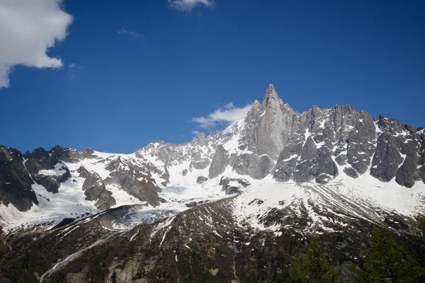 Peaks in snow and glacier nearby Chamonix — Stock Photo, Image