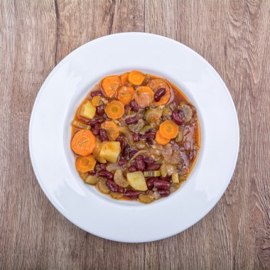 Fasulye ve havuç çorbası