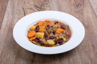 Fasulye ve havuç çorbası