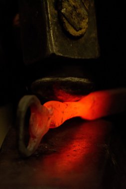 Sahte şişe açacağı