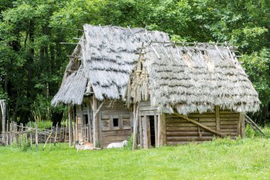 Ev ve ahır orta çağlardan gelen