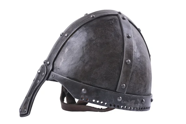 Geschmiedeter Helm auf weißem Hintergrund — Stockfoto