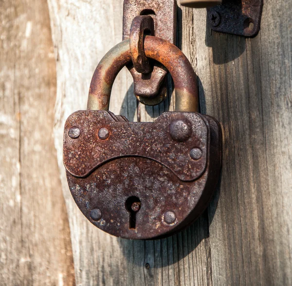 Rusty padlock — Stock Photo, Image