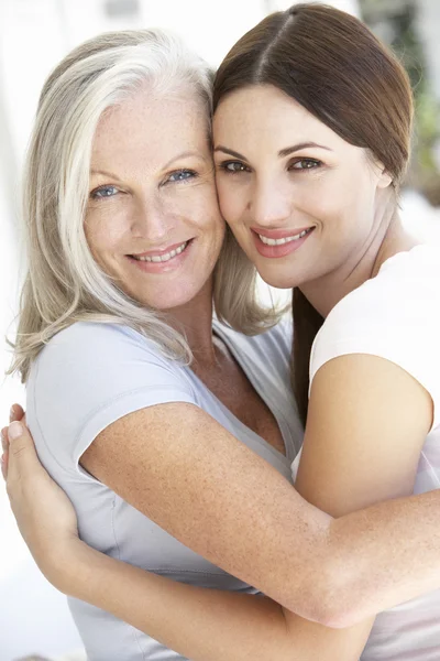 Mature Mother And Daughter Hugging — Stock Photo, Image