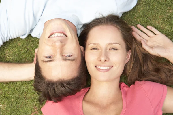 Vista aérea de pareja joven — Foto de Stock