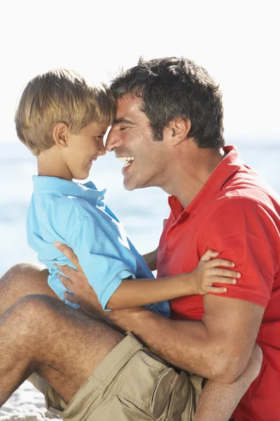 Vater und Sohn haben Spaß — Stockfoto