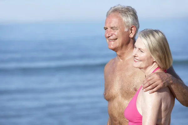 Senior paar genieten van vakantie — Stockfoto