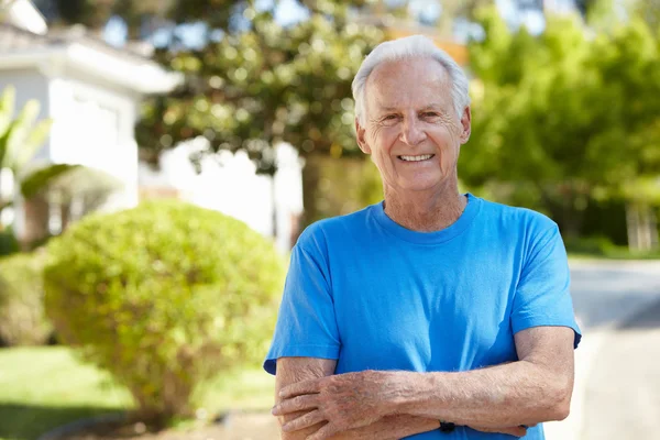 Idős férfi kék póló — Stock Fotó