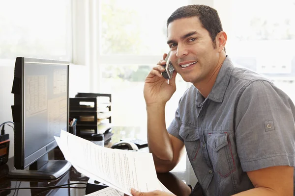 Man working in home office — Stock Photo, Image