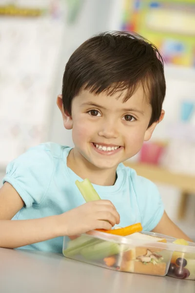 Écolière Manger sainement Déjeuner emballé — Photo