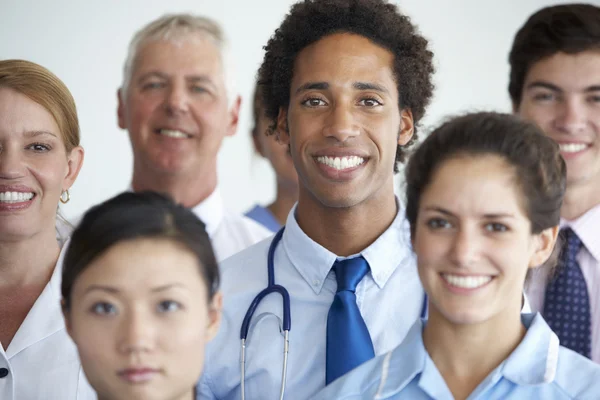 Medisch team in het ziekenhuis — Stockfoto