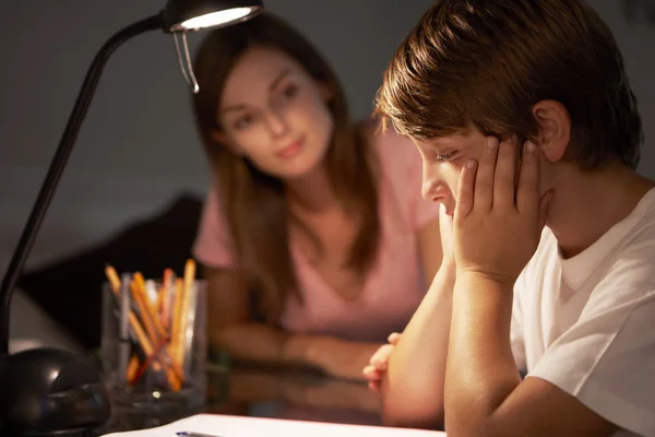 Teenage Sister Helping Brother With Studies — Stock Photo, Image