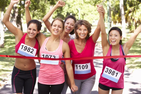 Athletes Completing  Charity Marathon Race — Stock Photo, Image