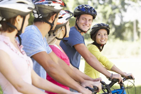 Friends On Cycle Ride In Countryside — Stock Photo, Image