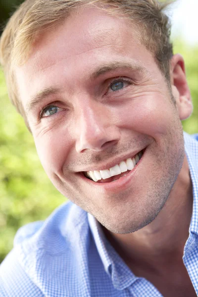 Feliz hombre sonriente — Foto de Stock