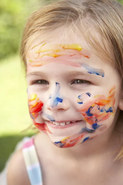 Ragazza con viso dipinto — Foto Stock