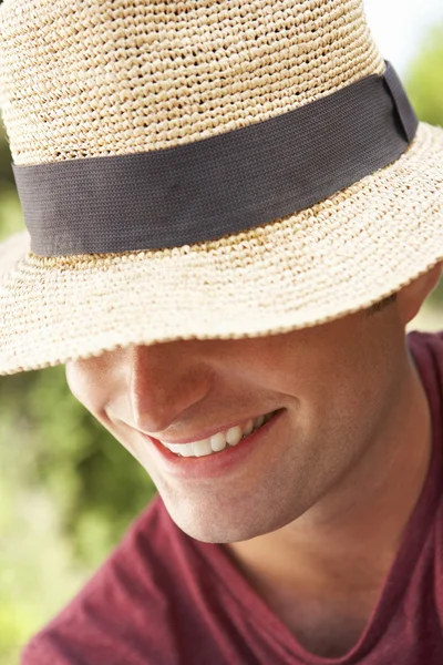 Feliz sorrindo homem — Fotografia de Stock