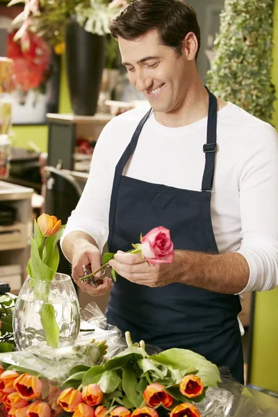 Male Florist In Shop — Stock Photo, Image