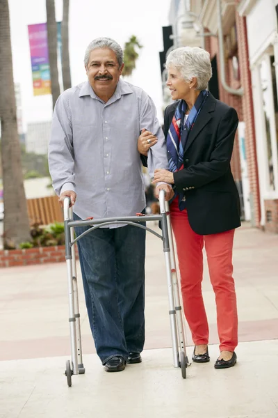 Wife Helping Senior Husband — Stock Photo, Image