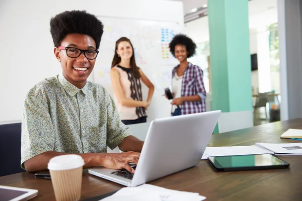 Businesspeople Having Creative Meeting — Stock Photo, Image