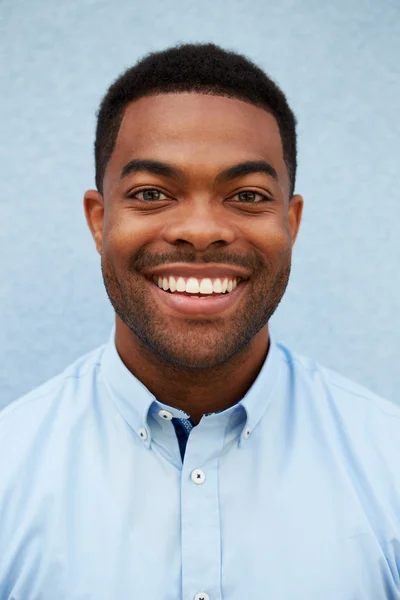 Fiatal afro-amerikai férfi — Stock Fotó