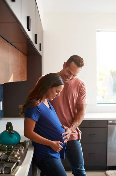 Loving Hispanic Husband Pregnant Wife Home Kitchen Together — Stock Photo, Image