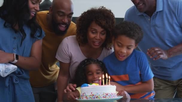 Famille Afro Américaine Multi Génération Célébrant Anniversaire Des Filles Maison — Video