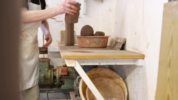 Male Potter Rolling Out Lump Clay Ceramics Studio — 비디오