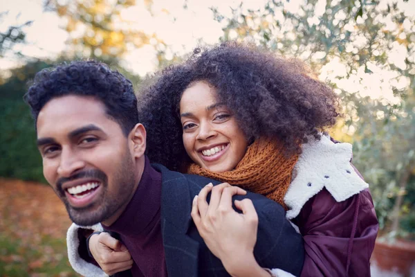 Portrait Loving Young Couple Hugging Outdoors Fall Winter Countryside — Stock Photo, Image