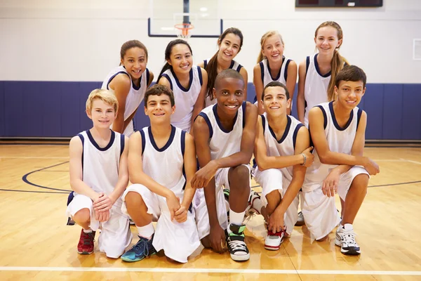 Equipo deportivo de la escuela secundaria —  Fotos de Stock