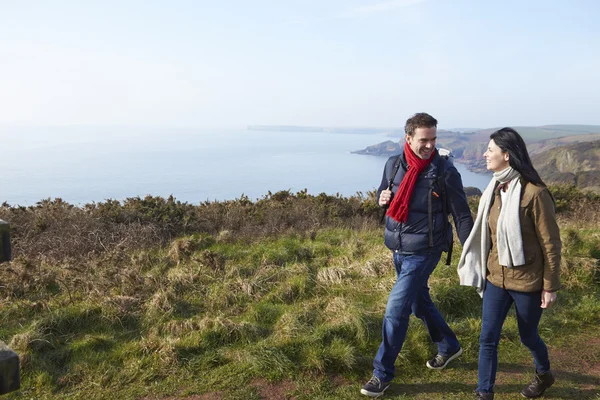 Couple Walking — Stock Photo, Image