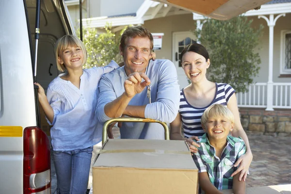 Familie zieht um — Stockfoto