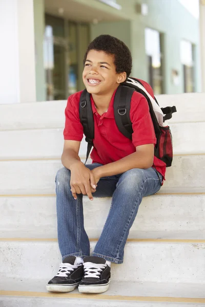 Menino na escola — Fotografia de Stock