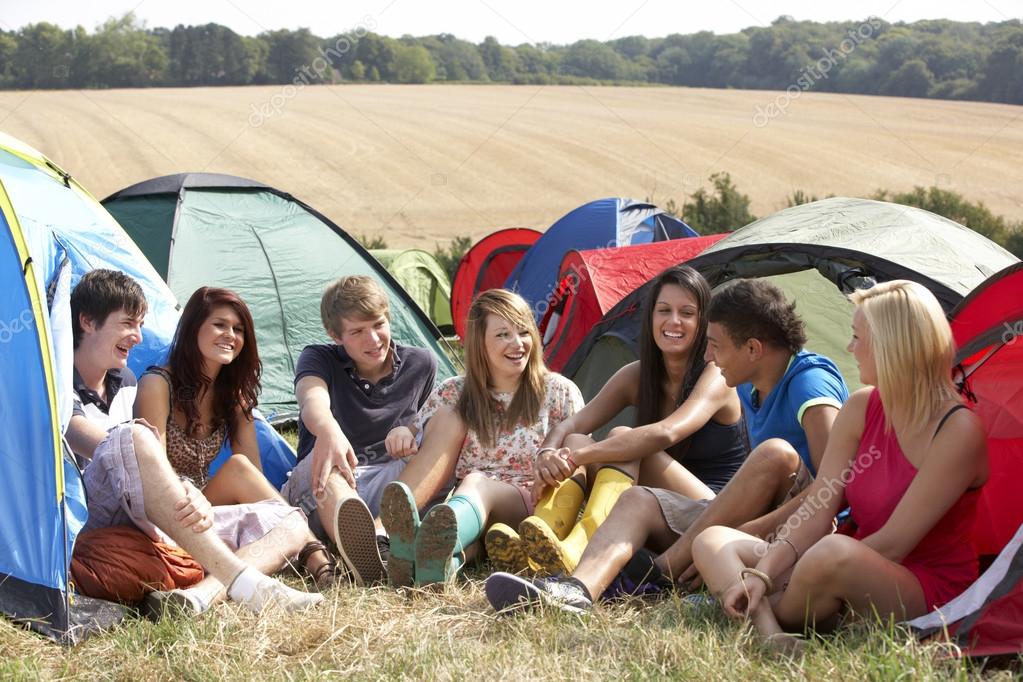 People on camping trip — Stock Photo © monkeybusiness 61028053