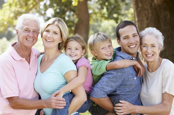 Familj i tre generationer — Stockfoto