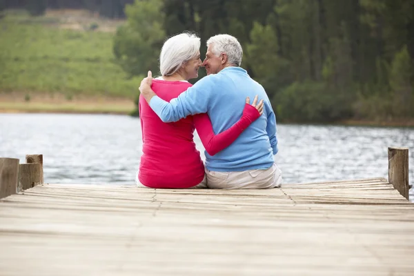 Romantiska äldre par — Stockfoto