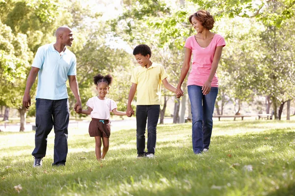 Familjevandring — Stockfoto