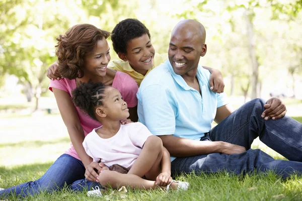 Family walking — Stock Photo, Image