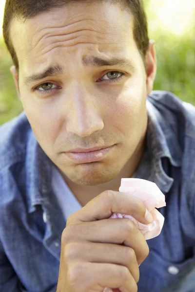 HOMBRE SNEEZING — Foto de Stock