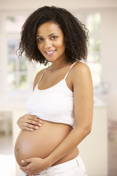 Pregnant woman — Stock Photo, Image